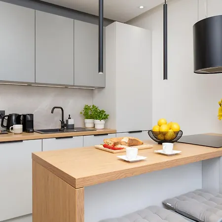 아파트 Verona House - Premium & Free Parking! *