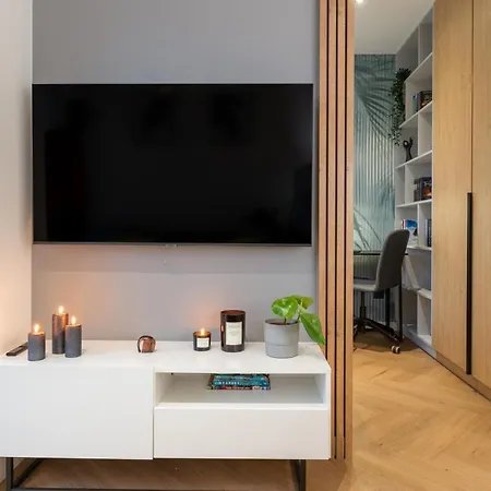Verona House - Premium & Free Parking! Lägenhet