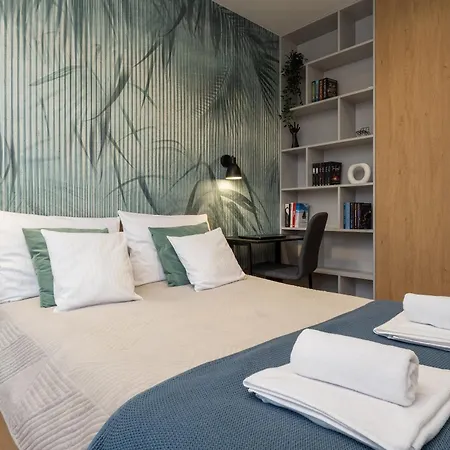 Verona House - Premium & Free Parking!